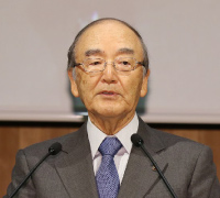 三村 明夫氏