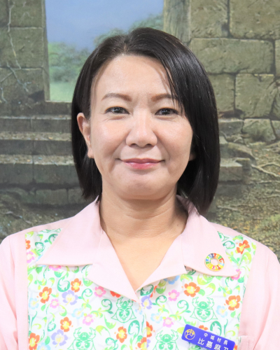 
                                                                 沖縄県 中頭郡中城村長 比嘉麻乃氏
                                