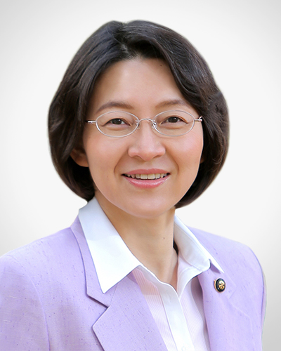 
                                                                 Mayor of Kurashiki-shi Kaori Ito
                                